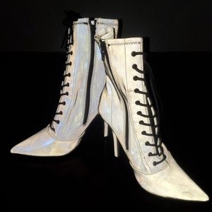 Steve Madden Kisses Reflective Lace up Boots